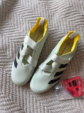 adidas Mint Green Spin Shoes with Clips